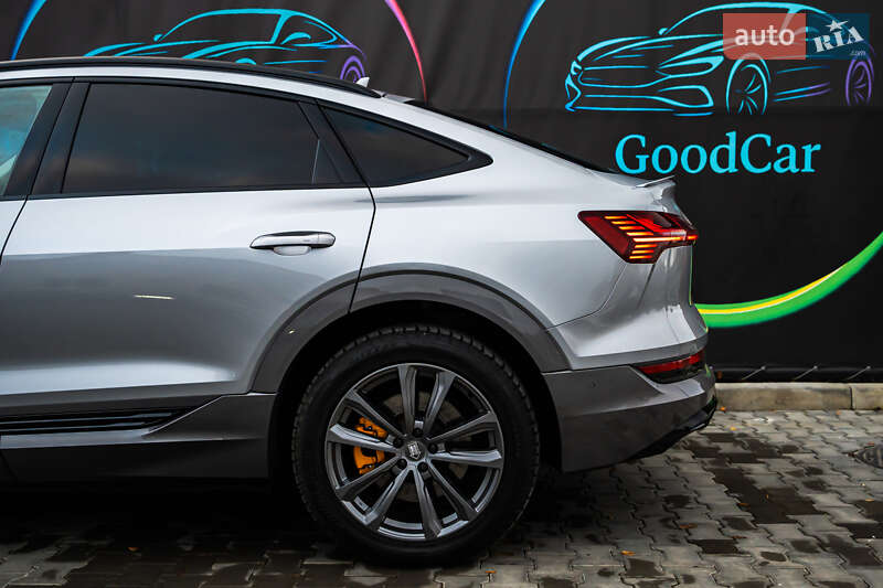 Позашляховик / Кросовер Audi e-tron Sportback 2020 в Луцьку