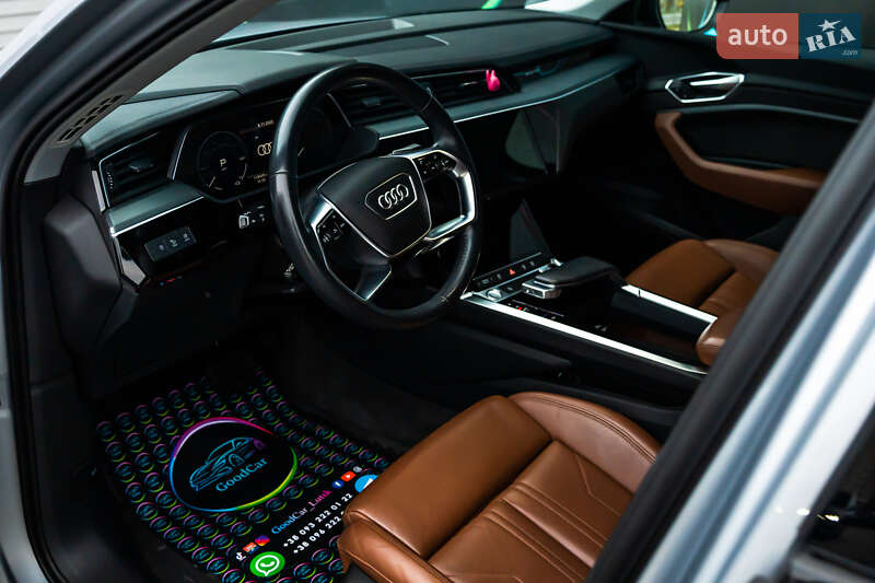 Позашляховик / Кросовер Audi e-tron Sportback 2020 в Луцьку