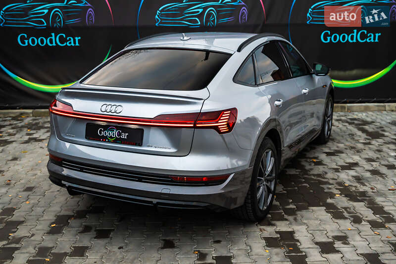 Позашляховик / Кросовер Audi e-tron Sportback 2020 в Луцьку