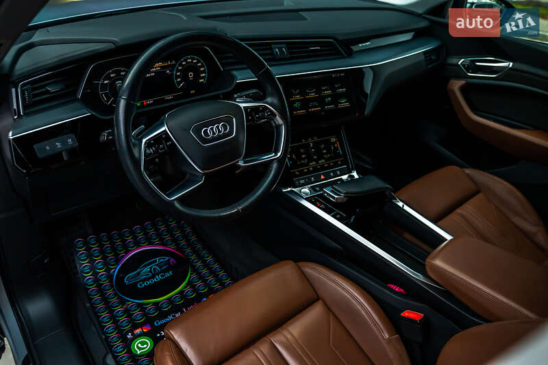 Позашляховик / Кросовер Audi e-tron Sportback 2020 в Луцьку