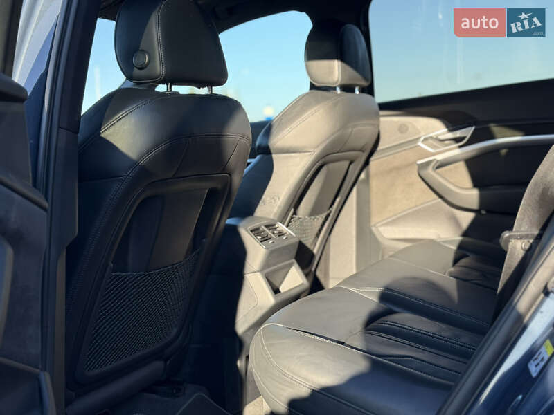Позашляховик / Кросовер Audi e-tron Sportback 2021 в Стрию фото 36 Позашляховик / Кросовер Audi e-tron Sportback 2021 в Стрию