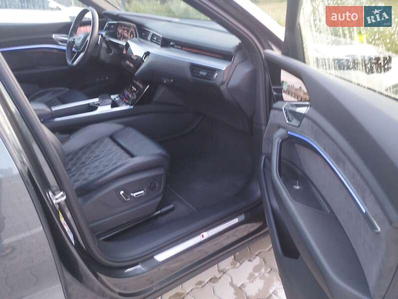 Позашляховик / Кросовер Audi e-tron Sportback 2021 в Радехові