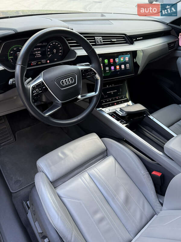 Внедорожник / Кроссовер Audi e-tron Sportback 2020 в Львове