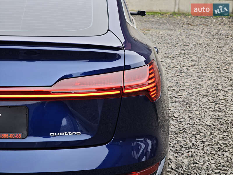 Позашляховик / Кросовер Audi e-tron Sportback 2020 в Луцьку