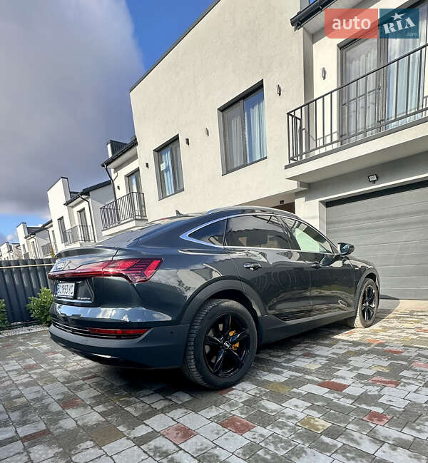 Внедорожник / Кроссовер Audi e-tron Sportback 2021 в Львове