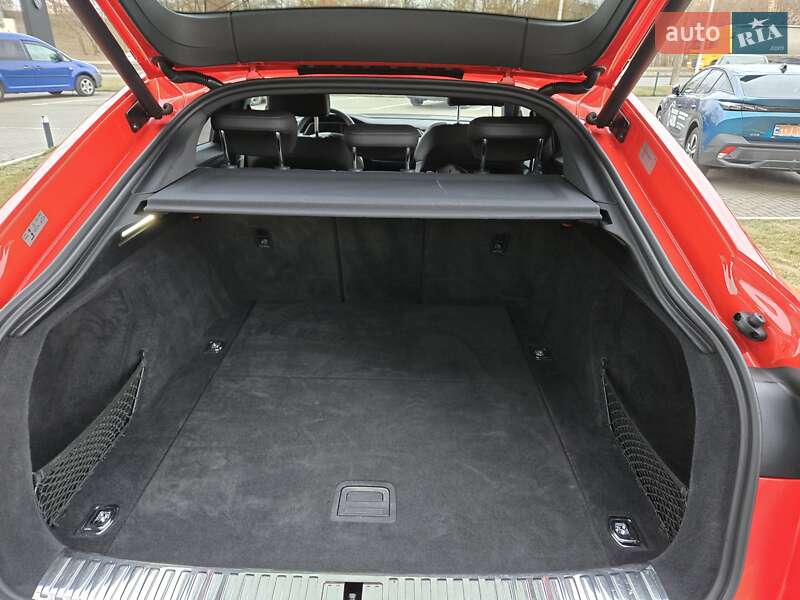 Позашляховик / Кросовер Audi e-tron Sportback 2021 в Києві