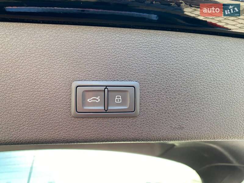 Внедорожник / Кроссовер Audi e-tron Sportback 2020 в Львове