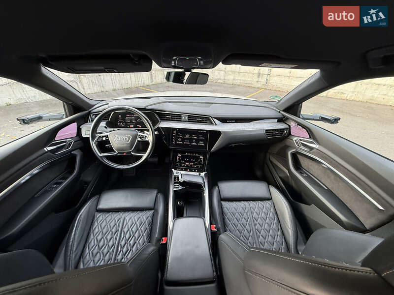 Внедорожник / Кроссовер Audi e-tron Sportback 2021 в Ровно