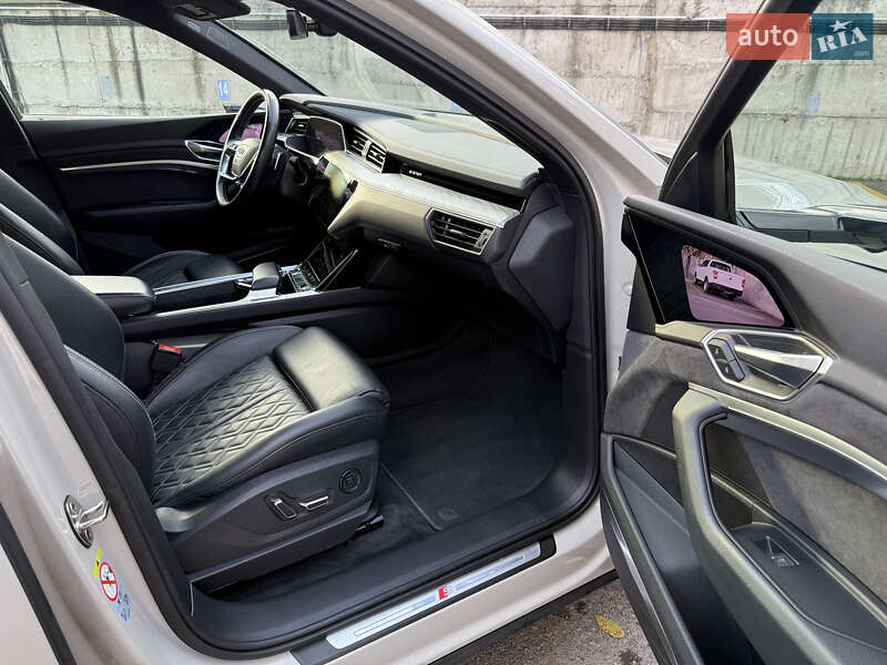 Внедорожник / Кроссовер Audi e-tron Sportback 2021 в Ровно