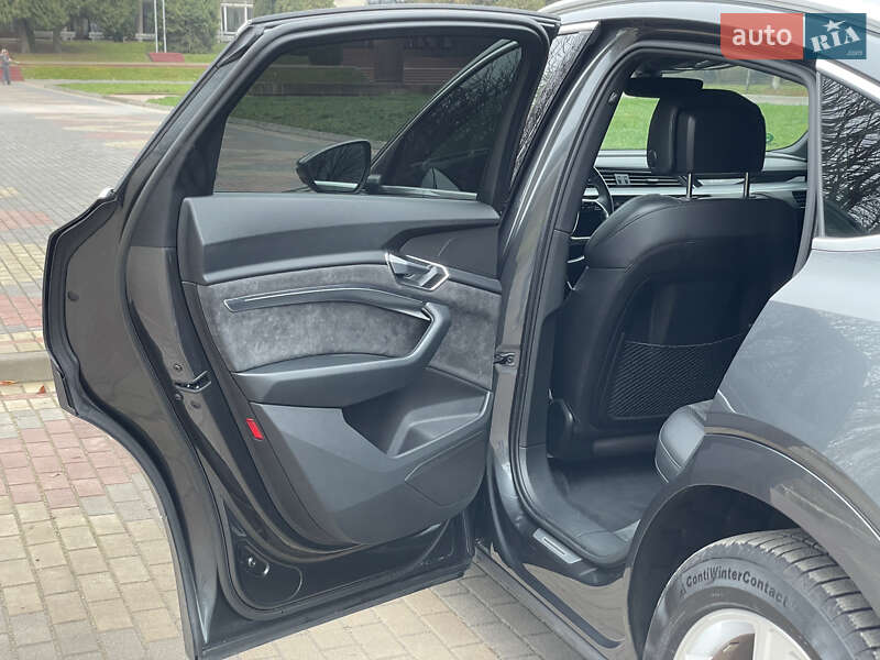 Внедорожник / Кроссовер Audi e-tron Sportback 2020 в Тернополе фото 15 Внедорожник / Кроссовер Audi e-tron Sportback 2020 в Тернополе