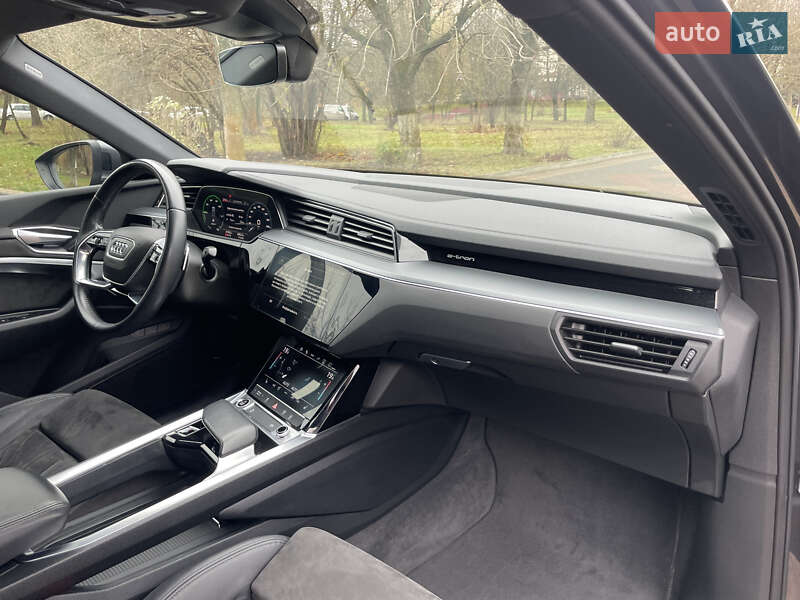 Внедорожник / Кроссовер Audi e-tron Sportback 2020 в Тернополе фото 23 Внедорожник / Кроссовер Audi e-tron Sportback 2020 в Тернополе