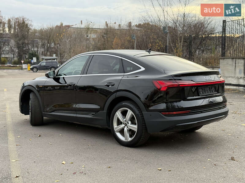Внедорожник / Кроссовер Audi e-tron Sportback 2022 в Ровно