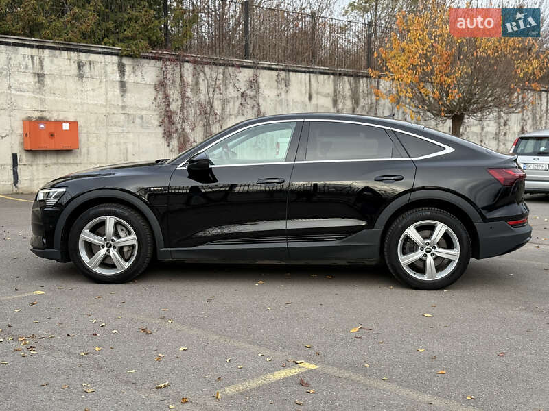 Внедорожник / Кроссовер Audi e-tron Sportback 2022 в Ровно