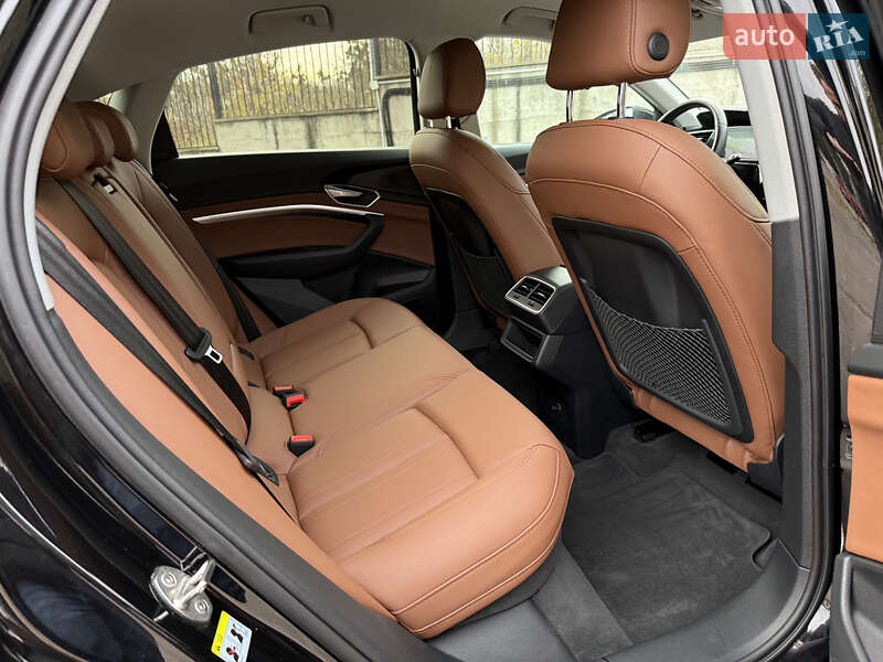 Внедорожник / Кроссовер Audi e-tron Sportback 2022 в Ровно
