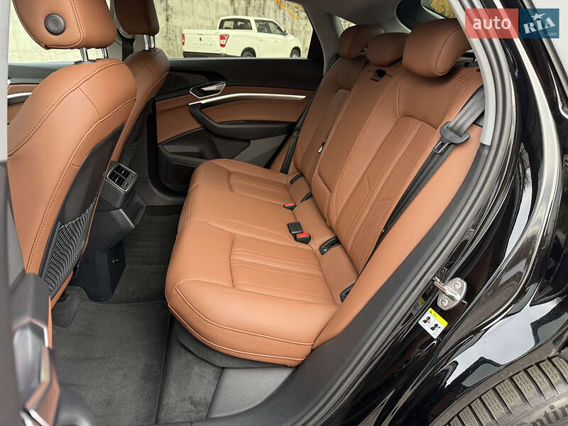 Внедорожник / Кроссовер Audi e-tron Sportback 2022 в Ровно