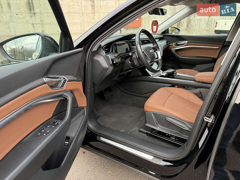 Внедорожник / Кроссовер Audi e-tron Sportback 2022 в Ровно