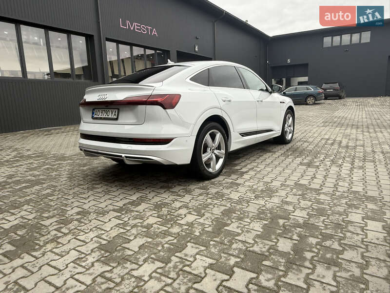 Внедорожник / Кроссовер Audi e-tron Sportback 2021 в Иршаве