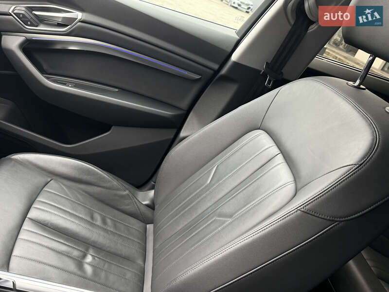 Внедорожник / Кроссовер Audi e-tron Sportback 2021 в Иршаве