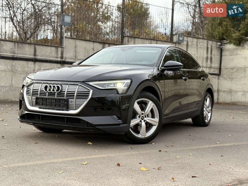 Внедорожник / Кроссовер Audi e-tron Sportback 2022 в Ровно