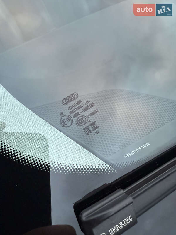 Позашляховик / Кросовер Audi e-tron Sportback 2022 в Козятині