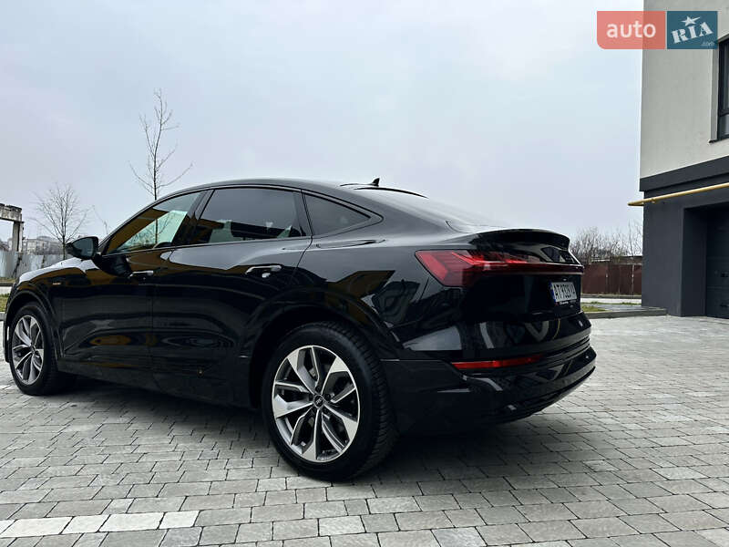 Позашляховик / Кросовер Audi e-tron Sportback 2021 в Івано-Франківську