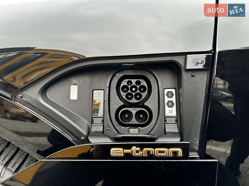 Позашляховик / Кросовер Audi e-tron Sportback 2021 в Івано-Франківську