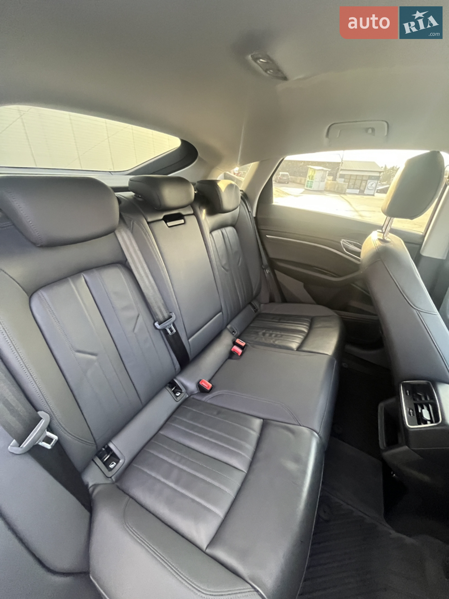 2021 Audi e-tron Sportback - мініатюра 18