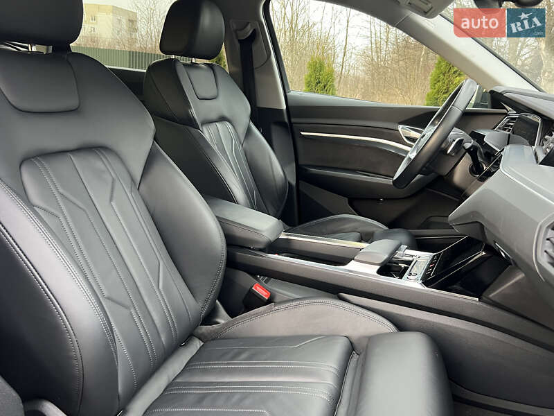 Внедорожник / Кроссовер Audi e-tron Sportback 2020 в Львове