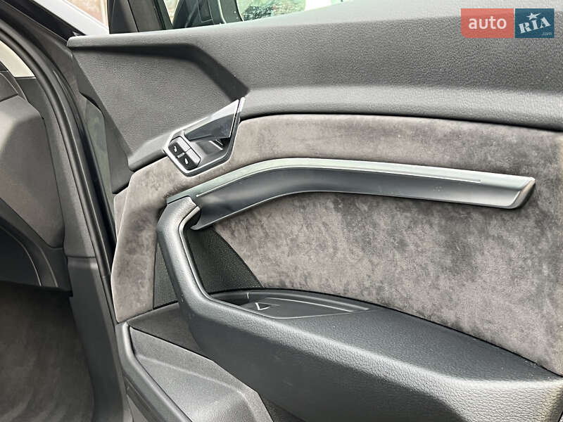 Внедорожник / Кроссовер Audi e-tron Sportback 2020 в Львове