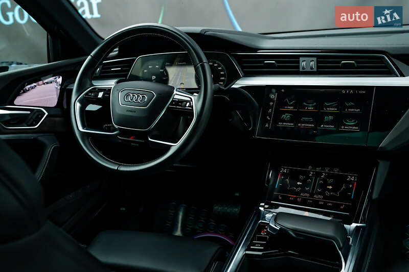 Позашляховик / Кросовер Audi e-tron Sportback 2020 в Луцьку