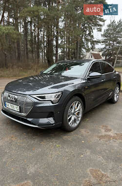 Позашляховик / Кросовер Audi e-tron Sportback 2022 в Києві