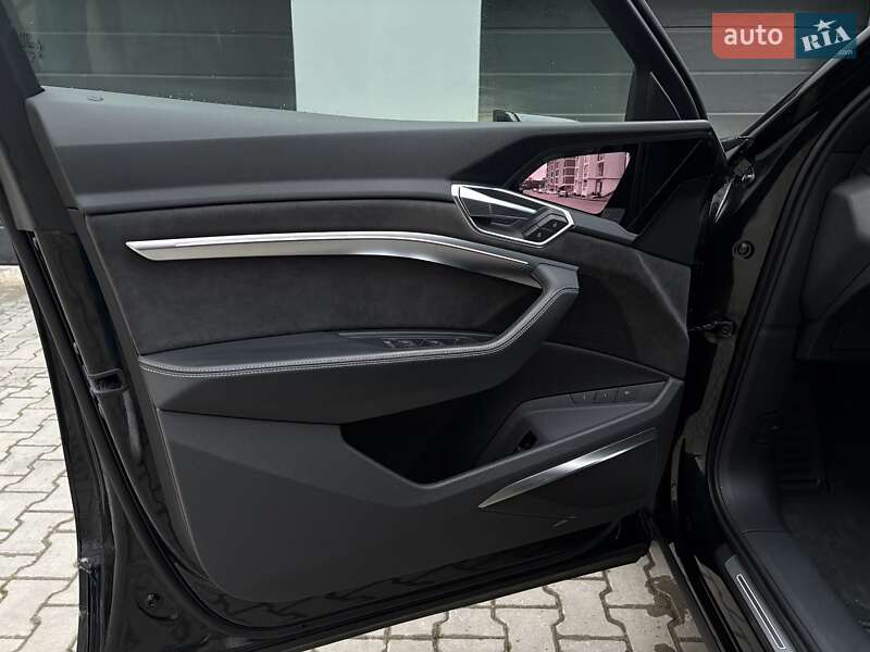Позашляховик / Кросовер Audi e-tron Sportback 2020 в Тернополі