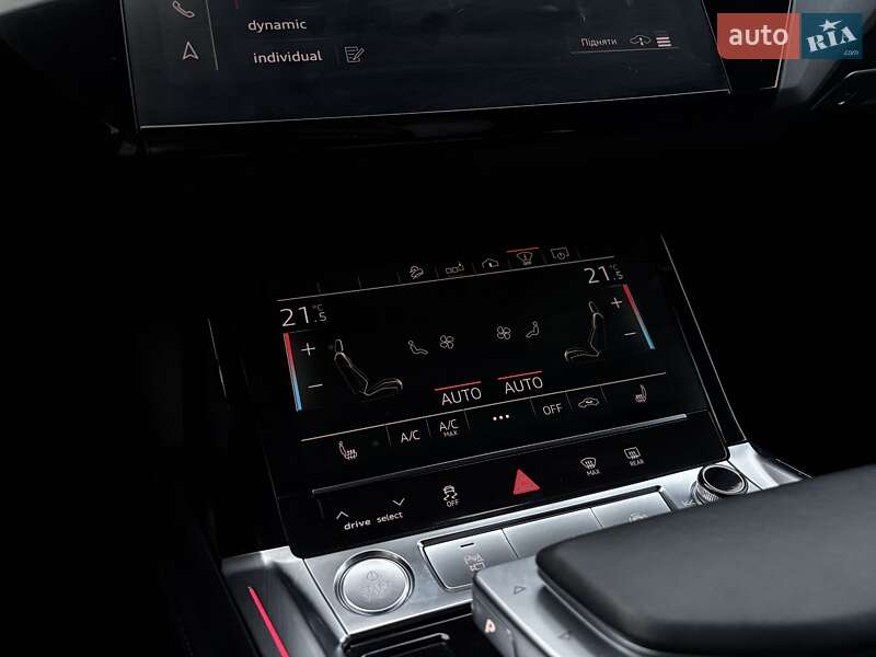 Позашляховик / Кросовер Audi e-tron Sportback 2020 в Тернополі