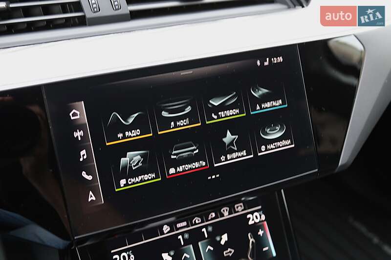 Позашляховик / Кросовер Audi e-tron Sportback 2022 в Києві фото 21 Позашляховик / Кросовер Audi e-tron Sportback 2022 в Києві