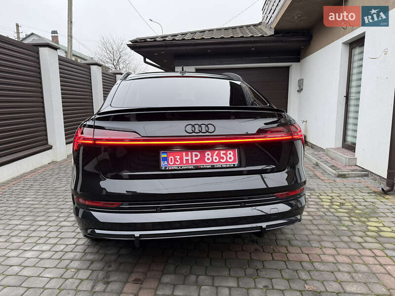Позашляховик / Кросовер Audi e-tron Sportback 2022 в Луцьку