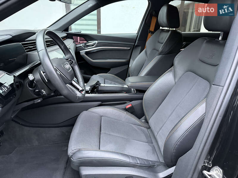 Позашляховик / Кросовер Audi e-tron Sportback 2022 в Луцьку