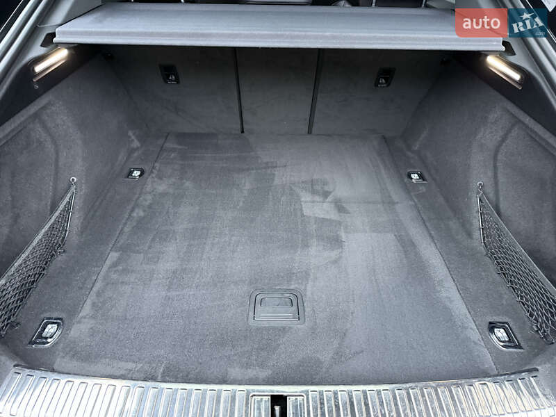 Позашляховик / Кросовер Audi e-tron Sportback 2022 в Луцьку