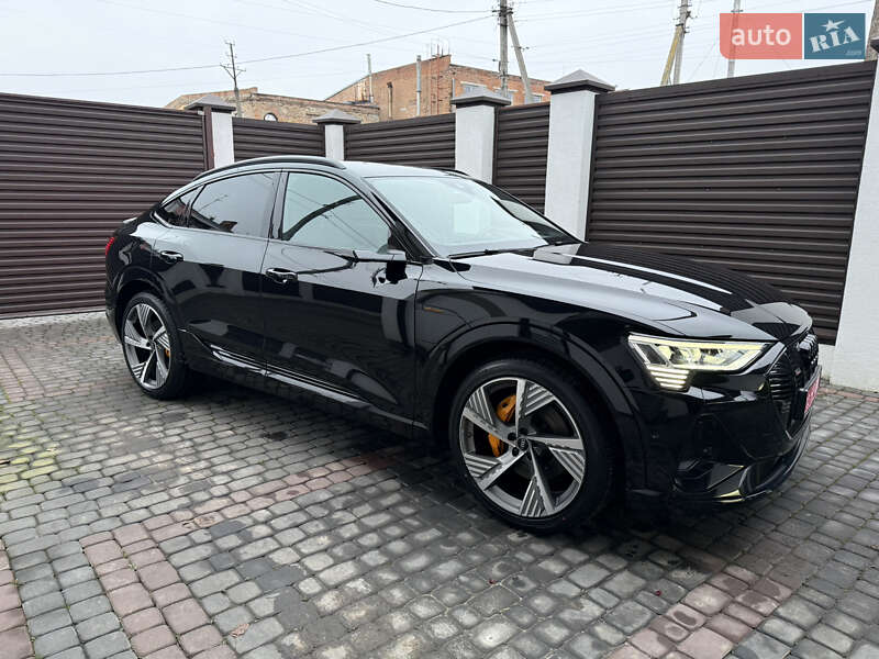 Позашляховик / Кросовер Audi e-tron Sportback 2022 в Луцьку