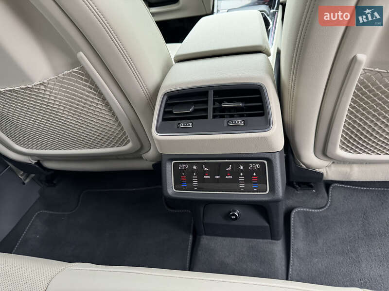 Позашляховик / Кросовер Audi e-tron Sportback 2022 в Києві фото 16 Позашляховик / Кросовер Audi e-tron Sportback 2022 в Києві