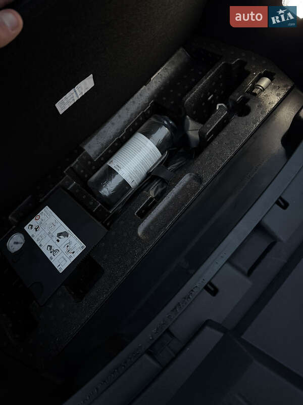 Внедорожник / Кроссовер Audi e-tron Sportback 2021 в Дубно