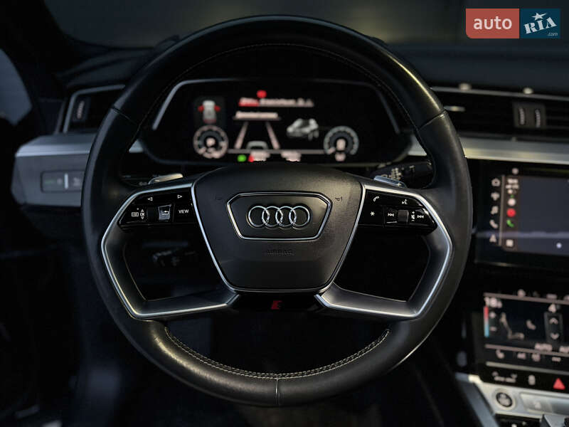 Внедорожник / Кроссовер Audi e-tron Sportback 2021 в Дубно