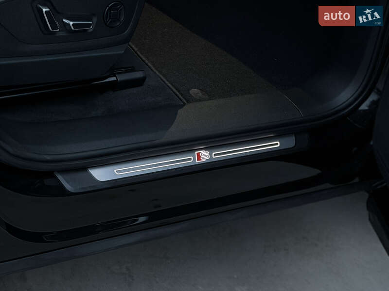 Внедорожник / Кроссовер Audi e-tron Sportback 2021 в Дубно