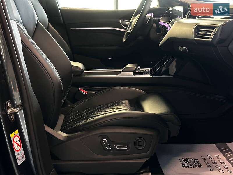 Позашляховик / Кросовер Audi e-tron Sportback 2020 в Львові фото 35 Позашляховик / Кросовер Audi e-tron Sportback 2020 в Львові