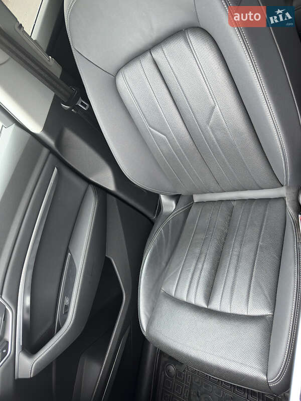 Позашляховик / Кросовер Audi e-tron Sportback 2020 в Вінниці