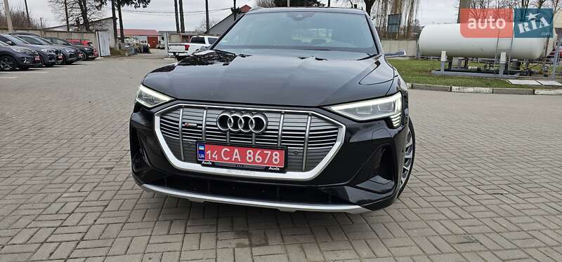 Позашляховик / Кросовер Audi e-tron Sportback 2020 в Тернополі