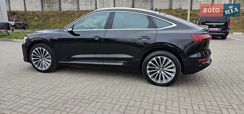 Позашляховик / Кросовер Audi e-tron Sportback 2020 в Тернополі