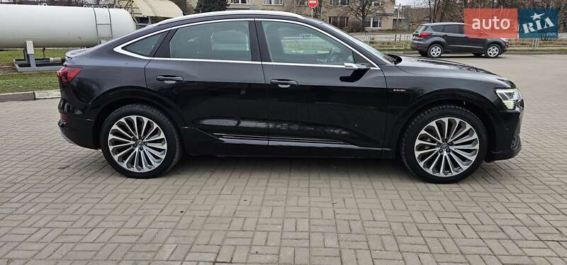 Позашляховик / Кросовер Audi e-tron Sportback 2020 в Тернополі