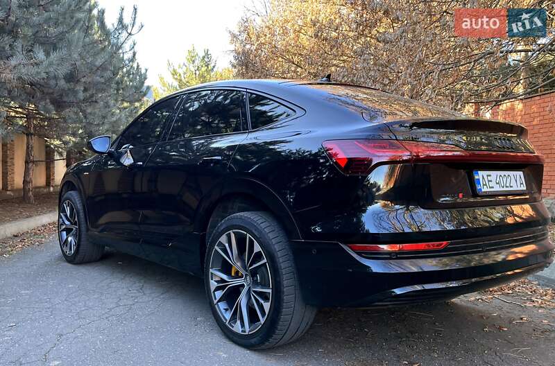 Внедорожник / Кроссовер Audi e-tron Sportback 2022 в Днепре