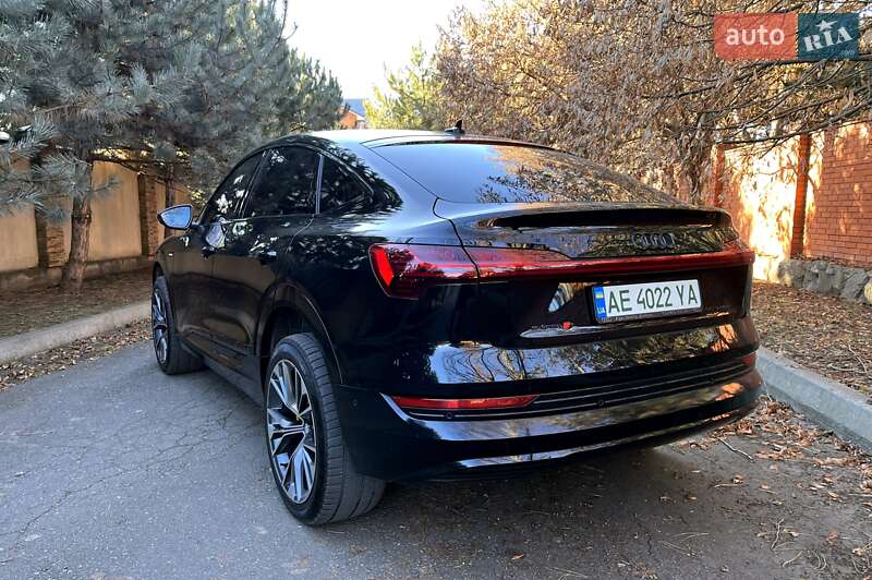 Внедорожник / Кроссовер Audi e-tron Sportback 2022 в Днепре