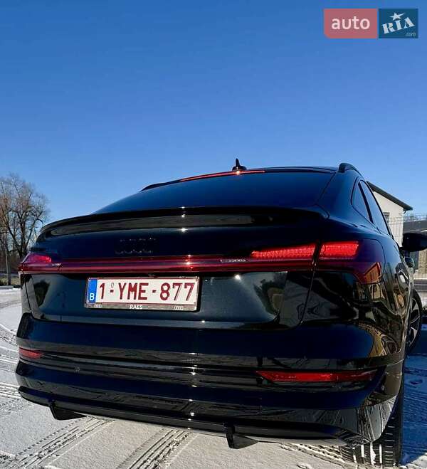 Внедорожник / Кроссовер Audi e-tron Sportback 2021 в Киеве